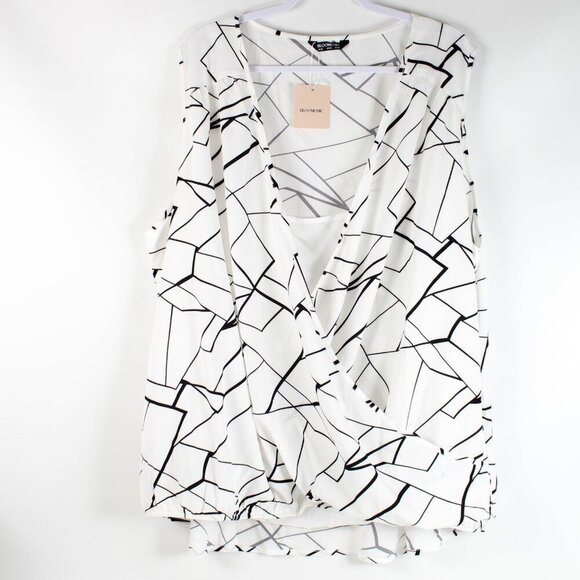 Bloomchic Abstract Print Wrap Curvy Hem Tank Top 26/4X - NWT - Picture 2 of 9